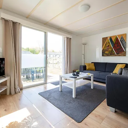 75, Relax - Nature - Cycling - Hiking - Central! - Leisure Only *