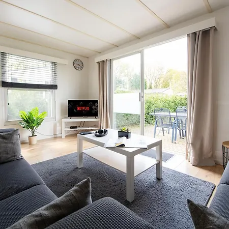 75, Relax - Nature - Cycling - Hiking - Central! - Leisure Only