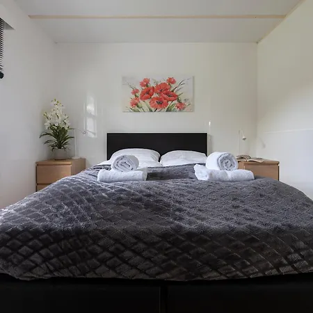 75, Relax - Nature - Cycling - Hiking - Central! - Leisure Only Chalet Oisterwijk