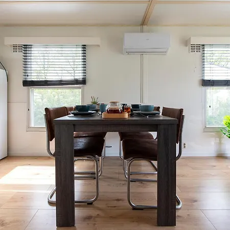 Chalet 75, Relax - Nature - Cycling - Hiking - Central! - Leisure Only *