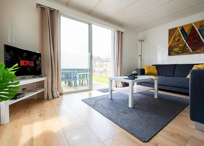 75, Relax - Nature - Cycling - Hiking - Central! - Leisure Only Chalé *