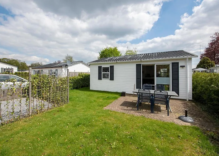 75, Relax - Nature - Cycling - Hiking - Central! - Leisure Only