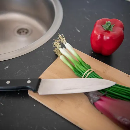 75, Relax - Nature - Cycling - Hiking - Central! - Leisure Only 샬레 *